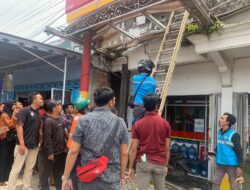 Polsek Kediri Evakuasi Pegawai Maintenance Toko Retail Tersengat Listrik di Kediri