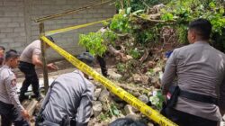 Bantu Korban Longsor di Penanggak Batulayar, Kapolres Lombok Barat AKBP Bagus Gede, Kerahkan Personelnya