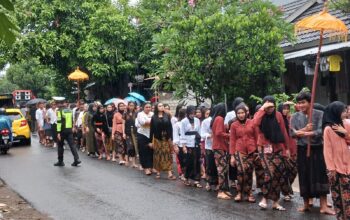 Pengamanan Adat Nyongkolan di Lombok Utara Berlangsung Sukses di Tengah Hujan Lebat